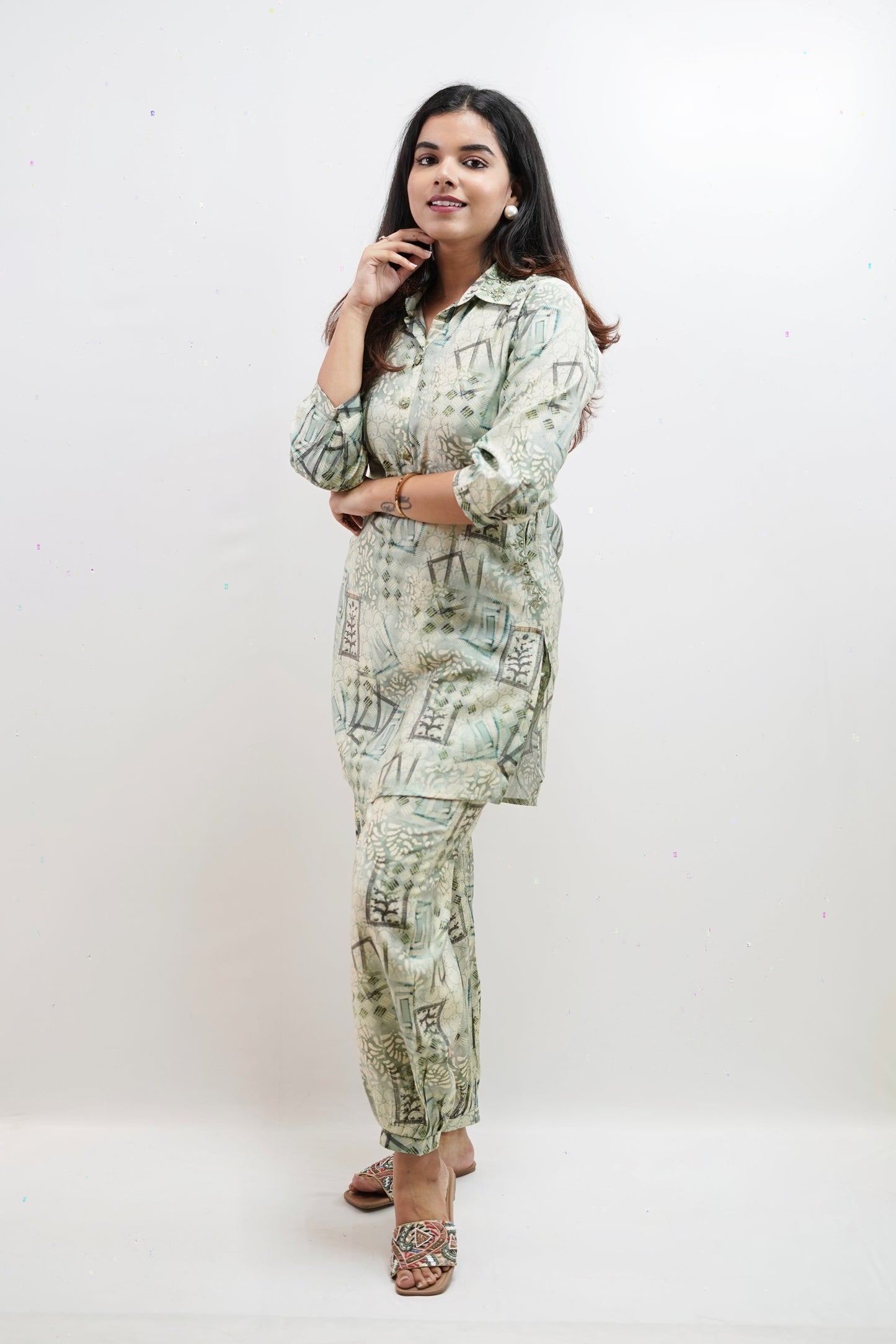 PRINTED CO-ORD SET WITH MIRROR EMBROIDERY