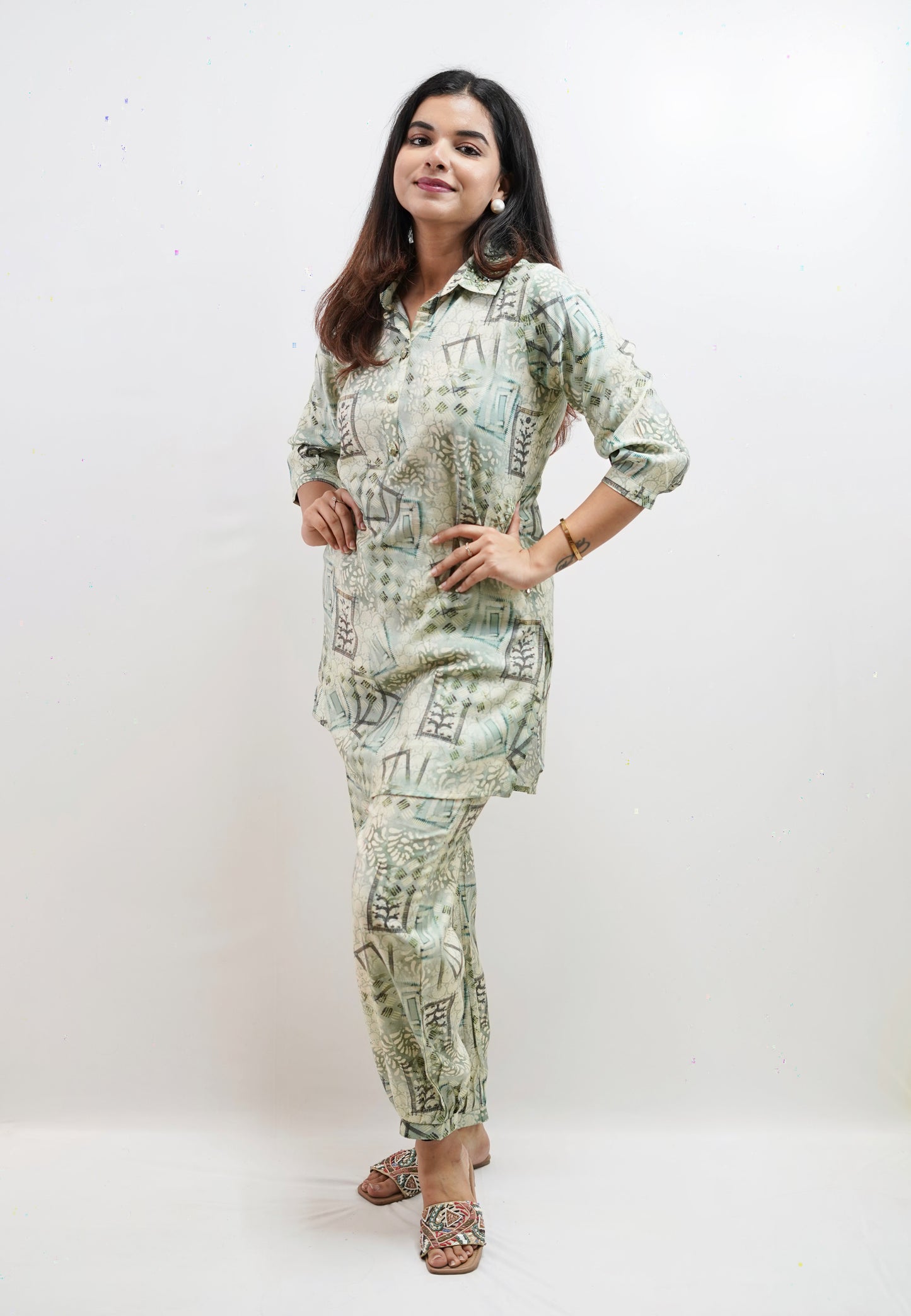 PRINTED CO-ORD SET WITH MIRROR EMBROIDERY